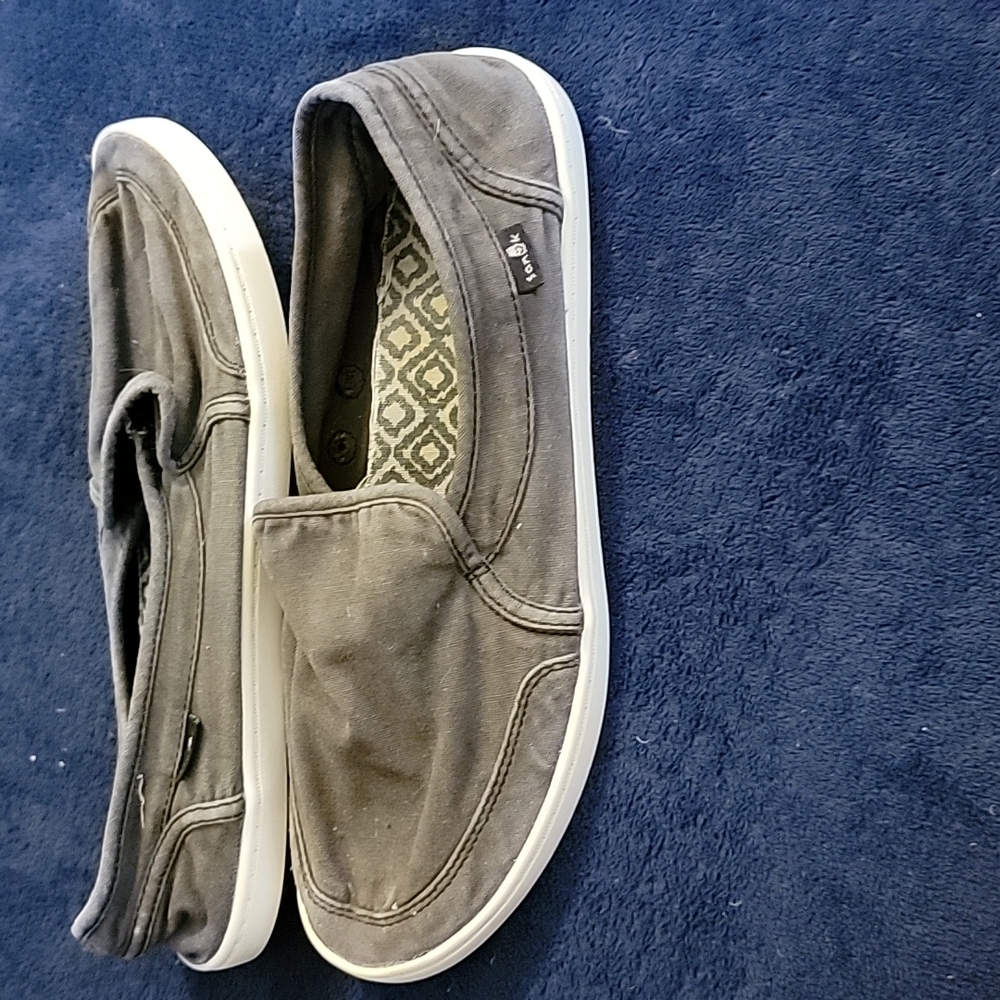 Sanuk Canvas Shoes